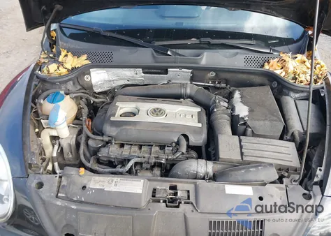 2013 Volkswagen Beetle Turbo z USA, uszkodzony, nr VIN 3VW7A7AT8DM802552